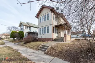 515 2nd St, Waukegan, IL 60085 - Photo 1
