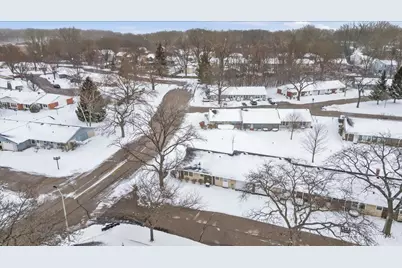 7408 Chevy Chase Court, Fox Lake, IL 60020 - Photo 32