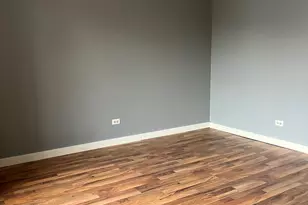 7010 W 110th St, Worth, IL 60482 - Photo 12