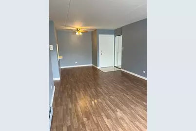 7010 W 110th Street #5, Worth, IL 60482 - Photo 6