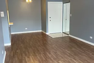 7010 W 110th St, Worth, IL 60482 - Photo 6