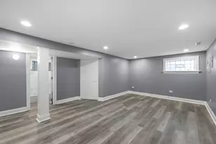 7823 S Morgan St, Chicago, IL 60620 - Photo 20