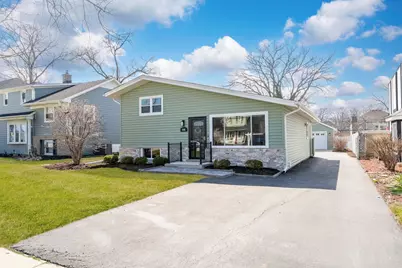 646 W Babcock Avenue, Elmhurst, IL 60126 - Photo 2