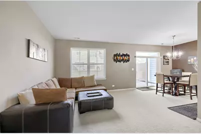 422 Victoria Lane, Elgin, IL 60124 - Photo 2