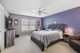 422 Victoria Ln, Elgin, IL 60124 - Photo 10