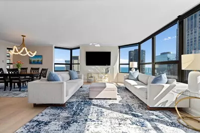 400 E Ohio Street #4203, Chicago, IL 60611 - Photo 8