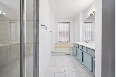 1404 W Sapphire Drive, Hoffman Estates, IL 60192 - Photo 16