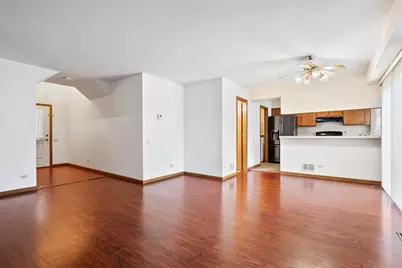 1404 W Sapphire Drive, Hoffman Estates, IL 60192 - Photo 6