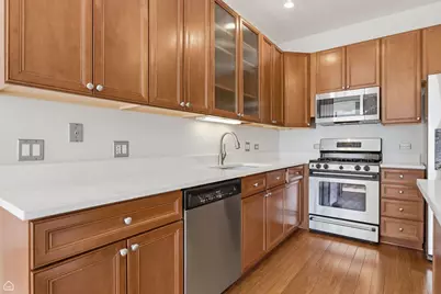 1001 W Madison Street #204, Chicago, IL 60607 - Photo 10