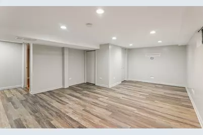 1903 Hazelwood Drive, Lindenhurst, IL 60046 - Photo 28