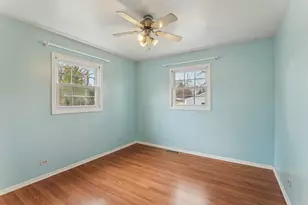 1903 Hazelwood Dr, Lindenhurst, IL 60046 - Photo 12