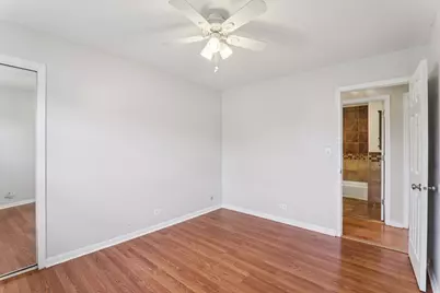 1903 Hazelwood Drive, Lindenhurst, IL 60046 - Photo 14