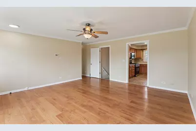 1903 Hazelwood Drive, Lindenhurst, IL 60046 - Photo 22