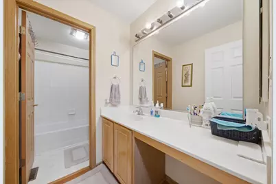 217 Sunbury Drive, Saint Charles, IL 60175 - Photo 16