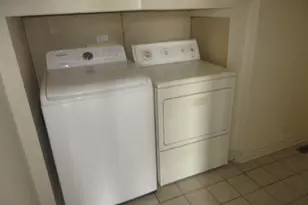 43 N Green St, Carpentersville, IL 60110 - Photo 4