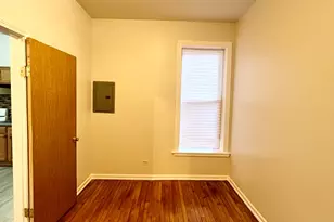 3227 S Carpenter St, Chicago, IL 60608 - Photo 8