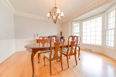 813 Fox Glen Drive, Saint Charles, IL 60174 - Photo 12