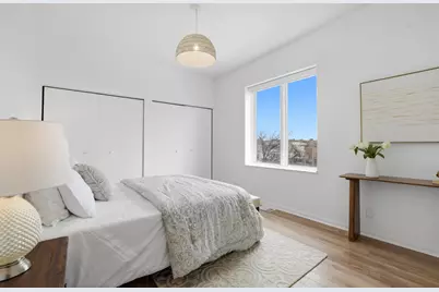 1432 W Erie Street #3R, Chicago, IL 60642 - Photo 18