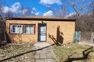 3918 Lincoln Ln, Robbins, IL 60472 - Photo 1