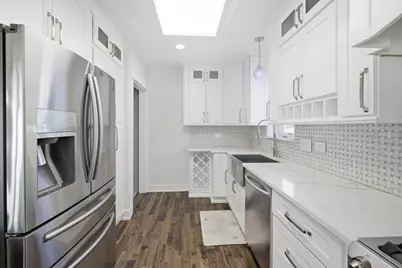 1020 Hill Avenue, Elgin, IL 60120 - Photo 6