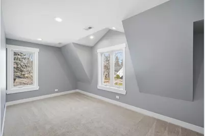 1020 Hill Avenue, Elgin, IL 60120 - Photo 16