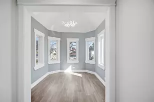 1020 Hill Ave, Elgin, IL 60120 - Photo 14