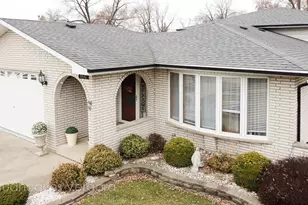 8432 Natchez Ave, Burbank, IL 60459 - Photo 2