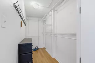 1340 N Dearborn St, Chicago, IL 60610 - Photo 8