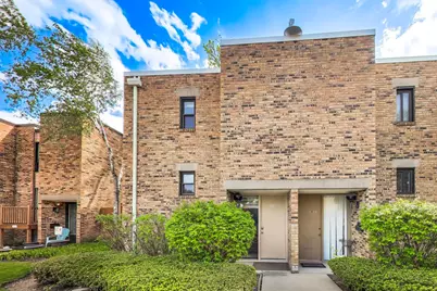 2006 Post Oak Place, Schaumburg, IL 60173 - Photo 2