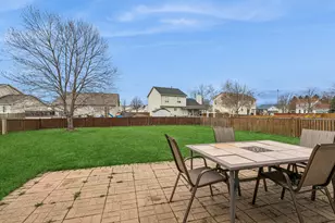 717 Deames St, Plano, IL 60545 - Photo 14