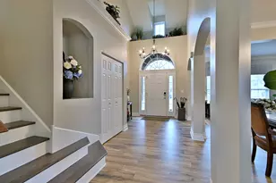 1712 Scarlett Oak Ct, Plainfield, IL 60586 - Photo 2