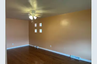 302 153rd Street, Calumet City, IL 60409 - Photo 4