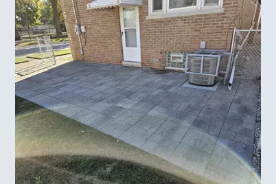 302 153rd Street, Calumet City, IL 60409 - Photo 14