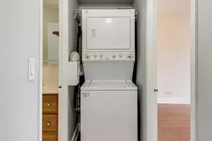 2000 St Regis Dr, Lombard, IL 60148 - Photo 16