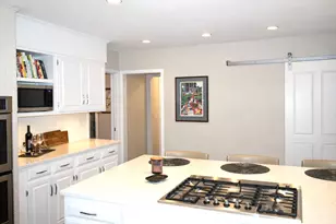 1316 Mineral Springs Rd, Sterling, IL 61081 - Photo 16