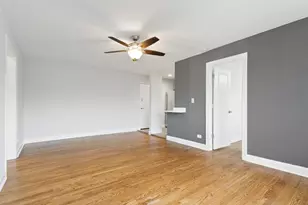 6826 N Ridge Blvd, Chicago, IL 60645 - Photo 6