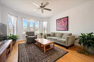 4838 N Magnolia Ave, Chicago, IL 60640 - Photo 2