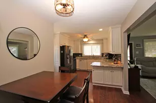 921 Country Club Rd, Lake Zurich, IL 60047 - Photo 18