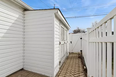 6311 N Tripp Avenue, Chicago, IL 60646 - Photo 16