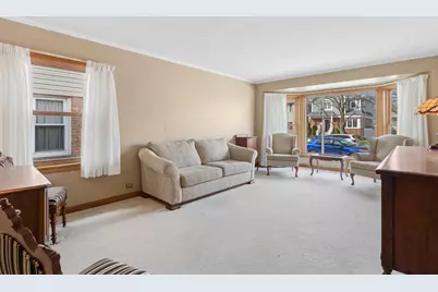 6311 N Tripp Avenue, Chicago, IL 60646 - Photo 4