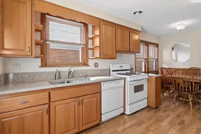 6311 N Tripp Avenue, Chicago, IL 60646 - Photo 6