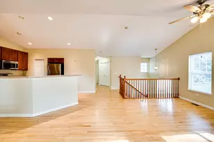 3147 Saganashkee Ln, Naperville, IL 60564 - Photo 6