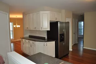 15 Whispering Dr, Streamwood, IL 60107 - Photo 6