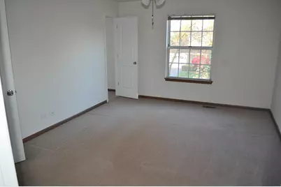 15 Whispering Drive, Streamwood, IL 60107 - Photo 18