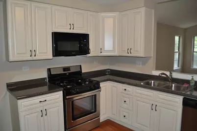 15 Whispering Drive, Streamwood, IL 60107 - Photo 4