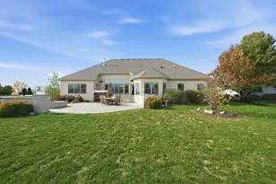 202 Dutch St, Sandwich, IL 60548 - Photo 4