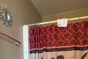 690 Renee Dr, South Elgin, IL 60177 - Photo 8