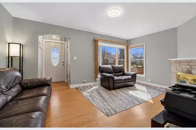 1318 Highland Avenue, Berwyn, IL 60402 - Photo 4