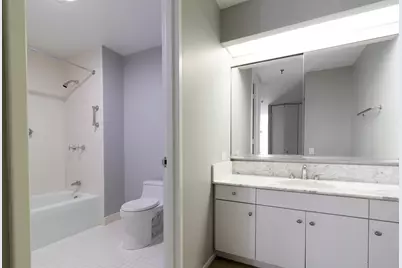 680 N Lake Shore Drive #1109, Chicago, IL 60611 - Photo 10