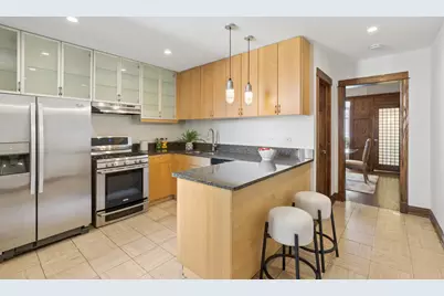 968 W Cuyler Avenue, Chicago, IL 60613 - Photo 6